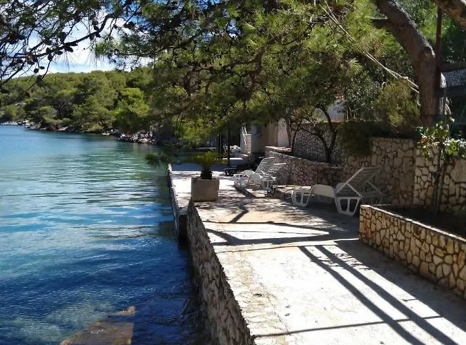 Seaside Secluded Cove Dumboka Bay - Dumboka Apartment Sali