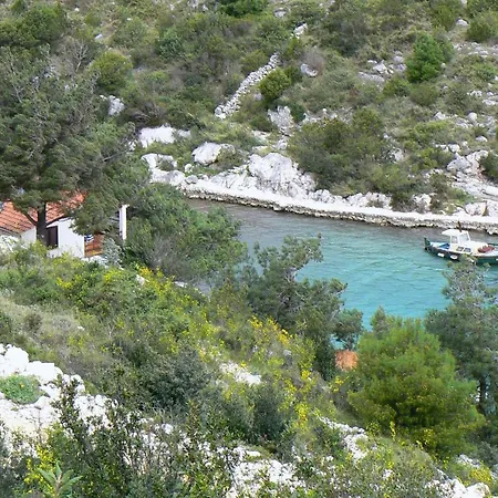 Seaside Secluded Cove Dumboka Bay - Dumboka Apartmán